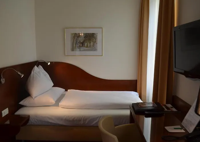Hotel Jaeger 4*