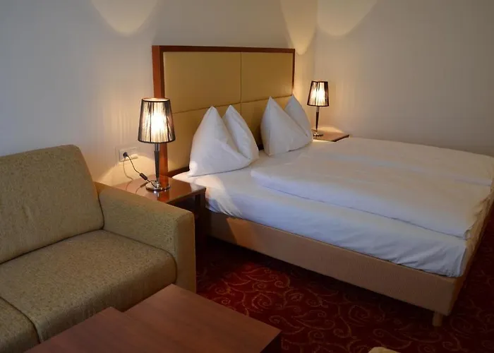 Jaeger Hotel