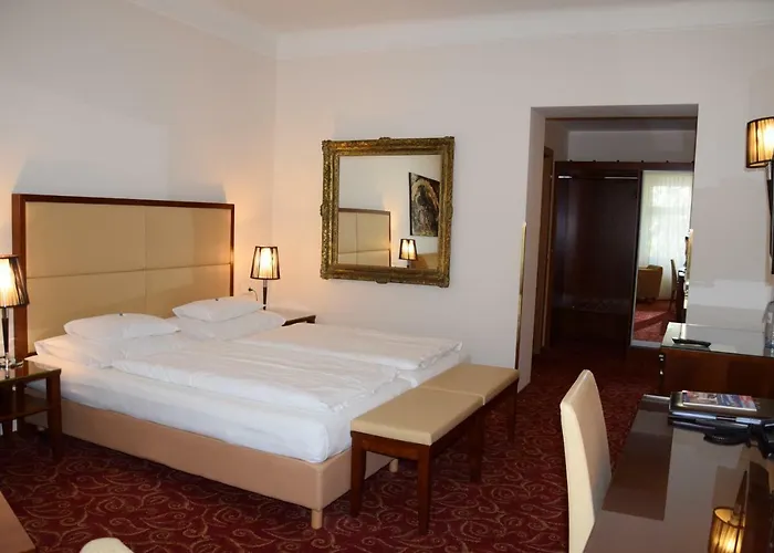 Jaeger Hotel